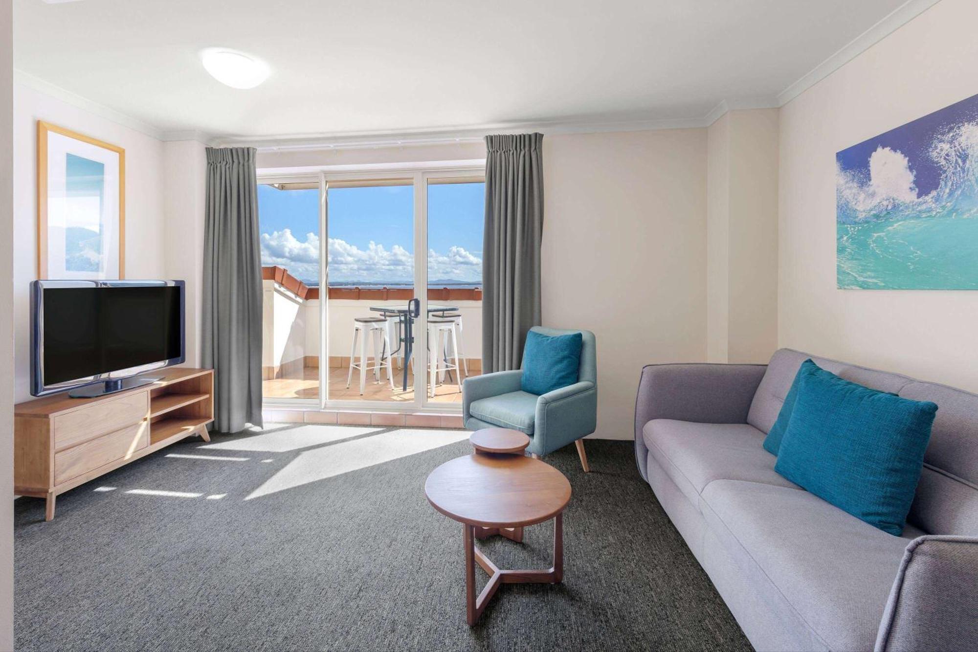 Ramada Resort By Wyndham Shoal Bay Esterno foto
